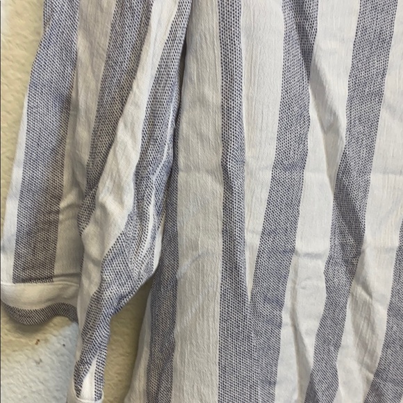 NWT White & Blue Stripe Button Up - Picture 2 of 3